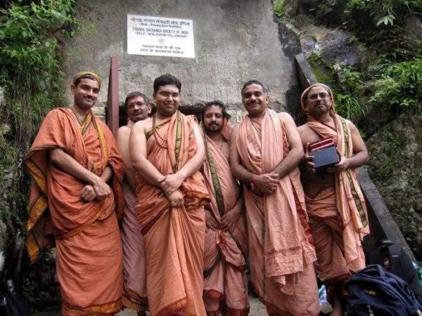 Dwarahat Village Farmstay- Babaji'S Cave Eksteriør bilde