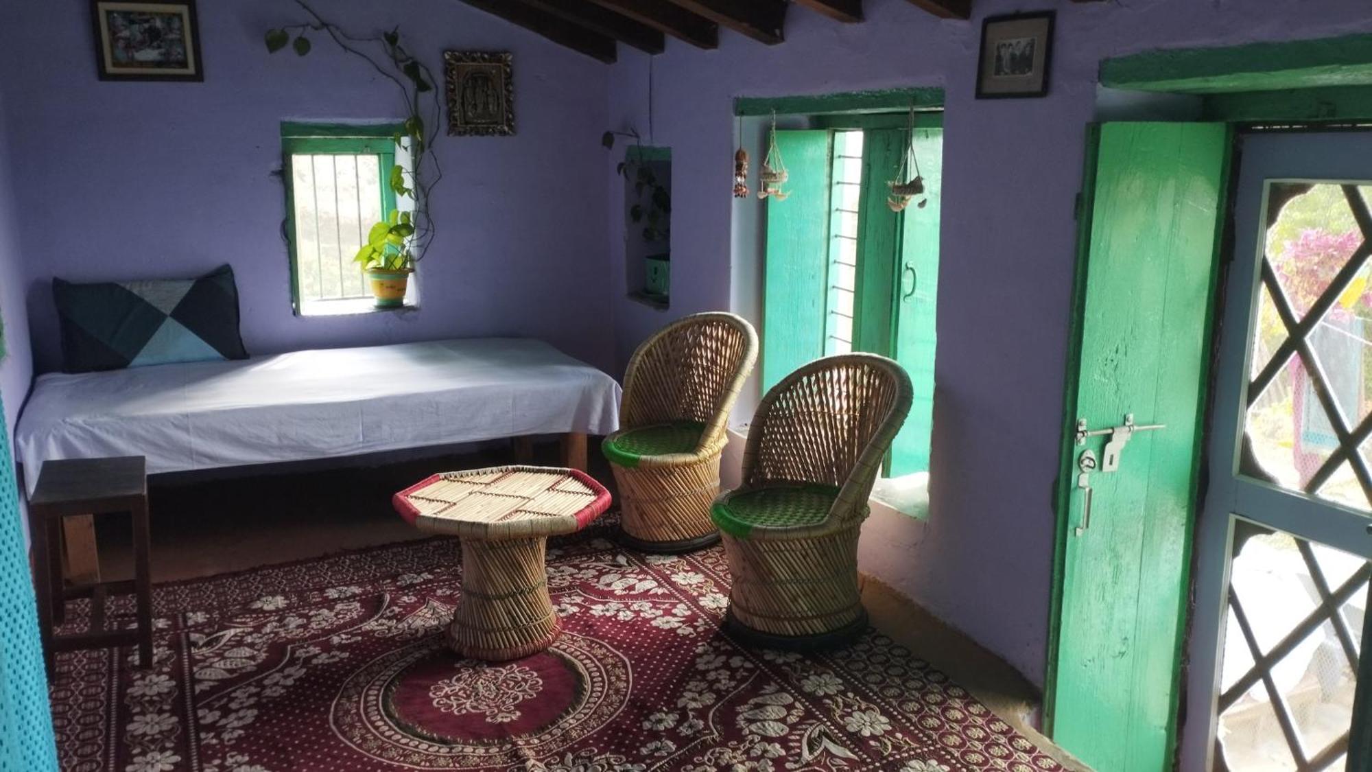 Dwarahat Village Farmstay- Babaji'S Cave Rom bilde